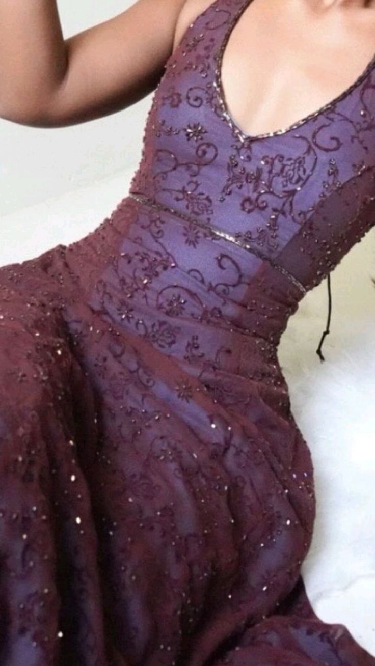 Purple Lace Halter Prom Dress Long V-Neck Evening Gown Formal Party HZ0307