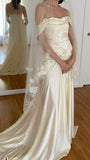 Vintage Off White Mermaid Wedding Gown Off The Shoulder Bridal HZ0307